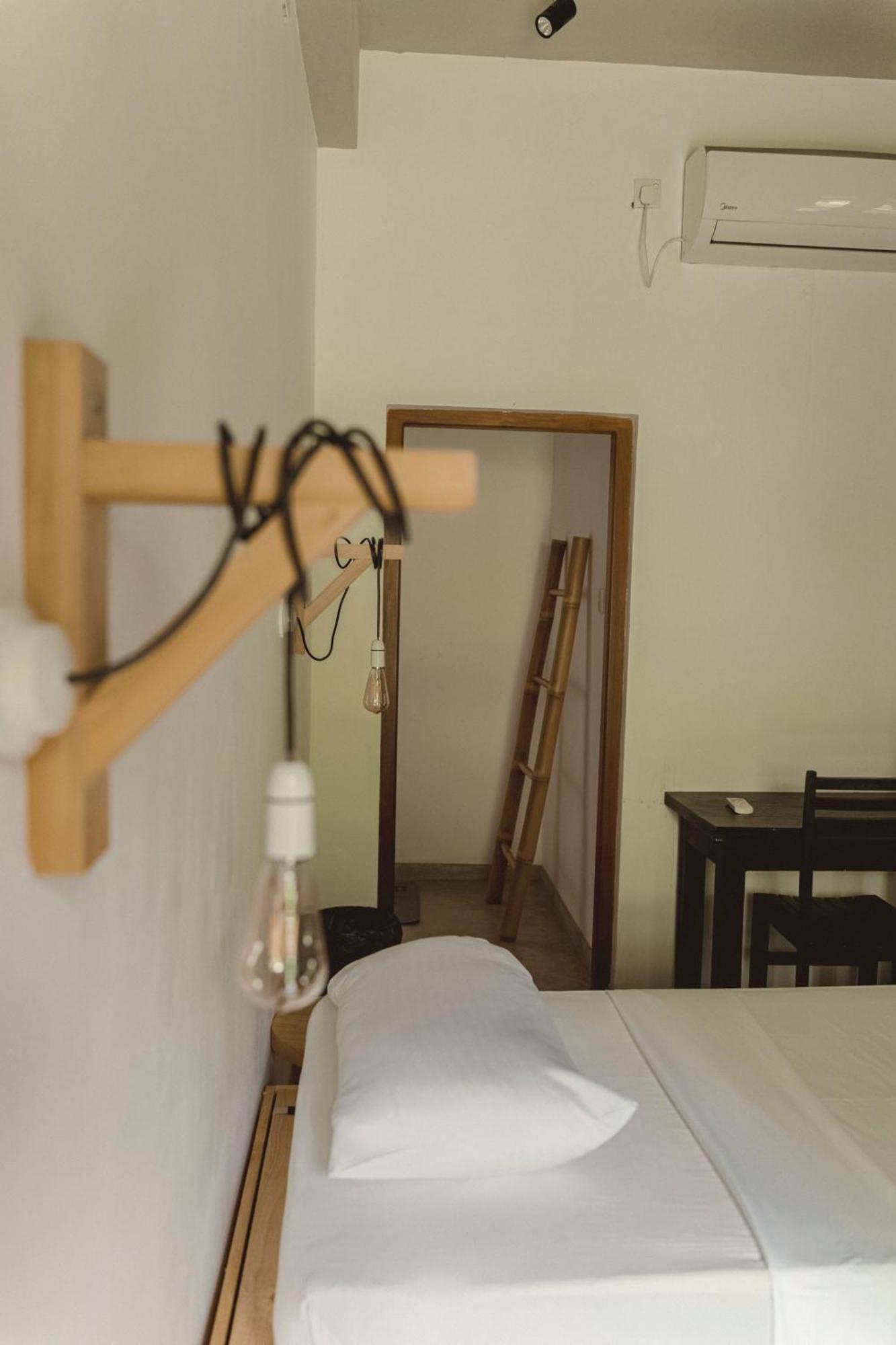 Taboo Hotel Dikwella Bagian luar foto