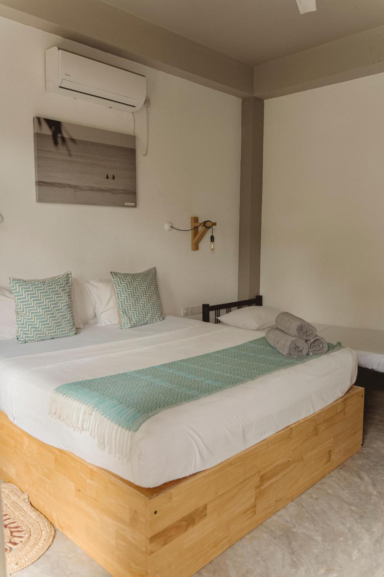 Taboo Hotel Dikwella Bagian luar foto